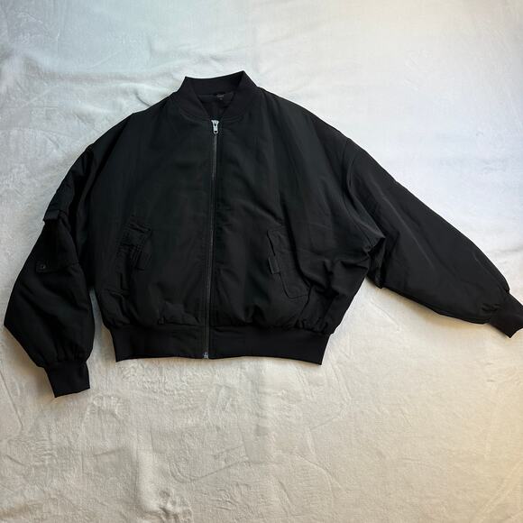 Alo Yoga It Girl Bomber Jacket Black Size Medium EUC Oversize Blade Collar - Picture 6 of 16